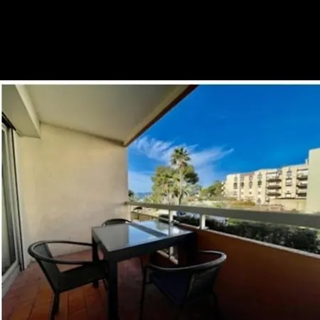 En Bord De Lejlighed Saint-Raphaël